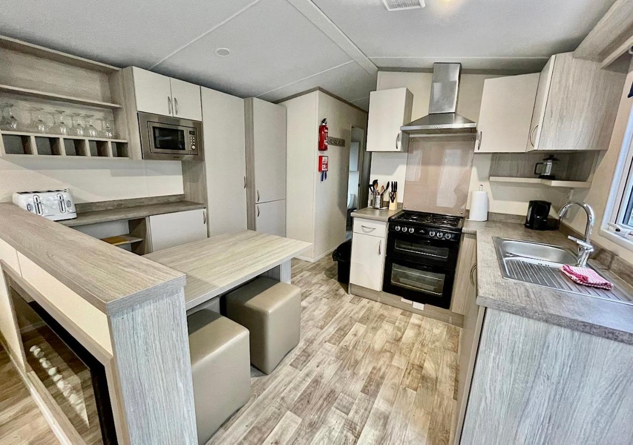 Luxury 3 Bedroom Caravan Between Perranporth And Newquay, Cornwall New Quay Zewnętrze zdjęcie